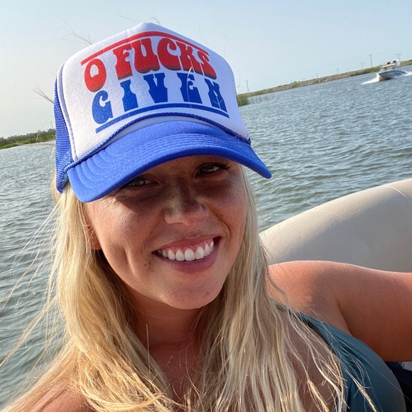 Meet your Posher, Paige - Picture 1 of 1